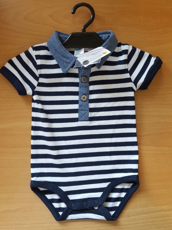 Body mit Polo-Kragen, Gr. 68, Neuware mit Etikett