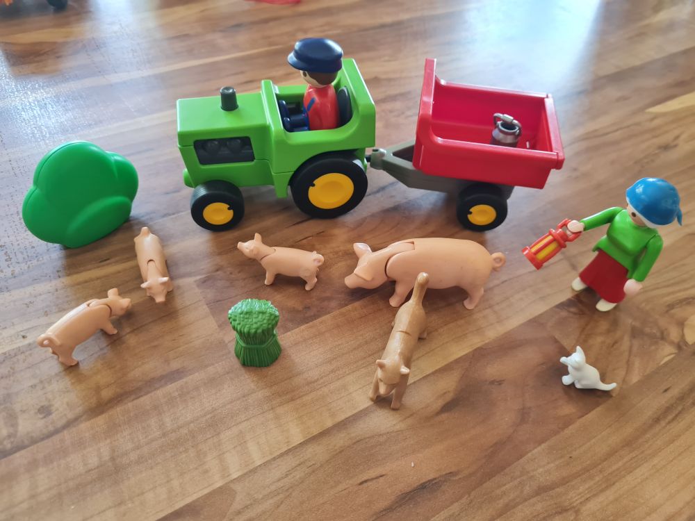Playmobil Traktor mit Anhänger, Bauer und Bäuerin, Tiere, etc., Secondhand