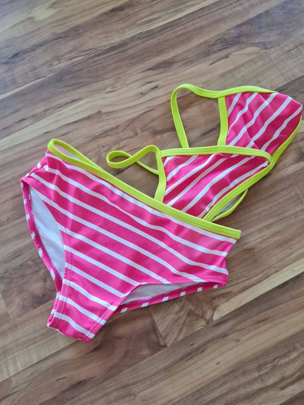 Bikini Gr. 110/116, Secondhand