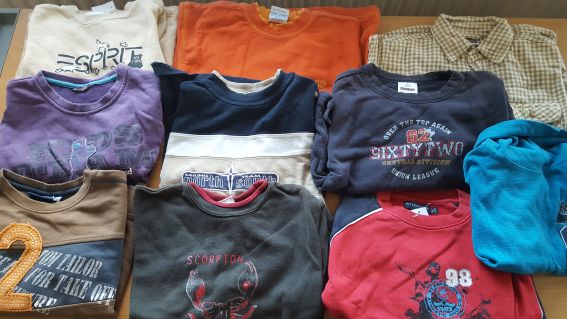 9 Langarmshirts + 1 Langarmhemd für Jungen, Gr. 116, Secondhand