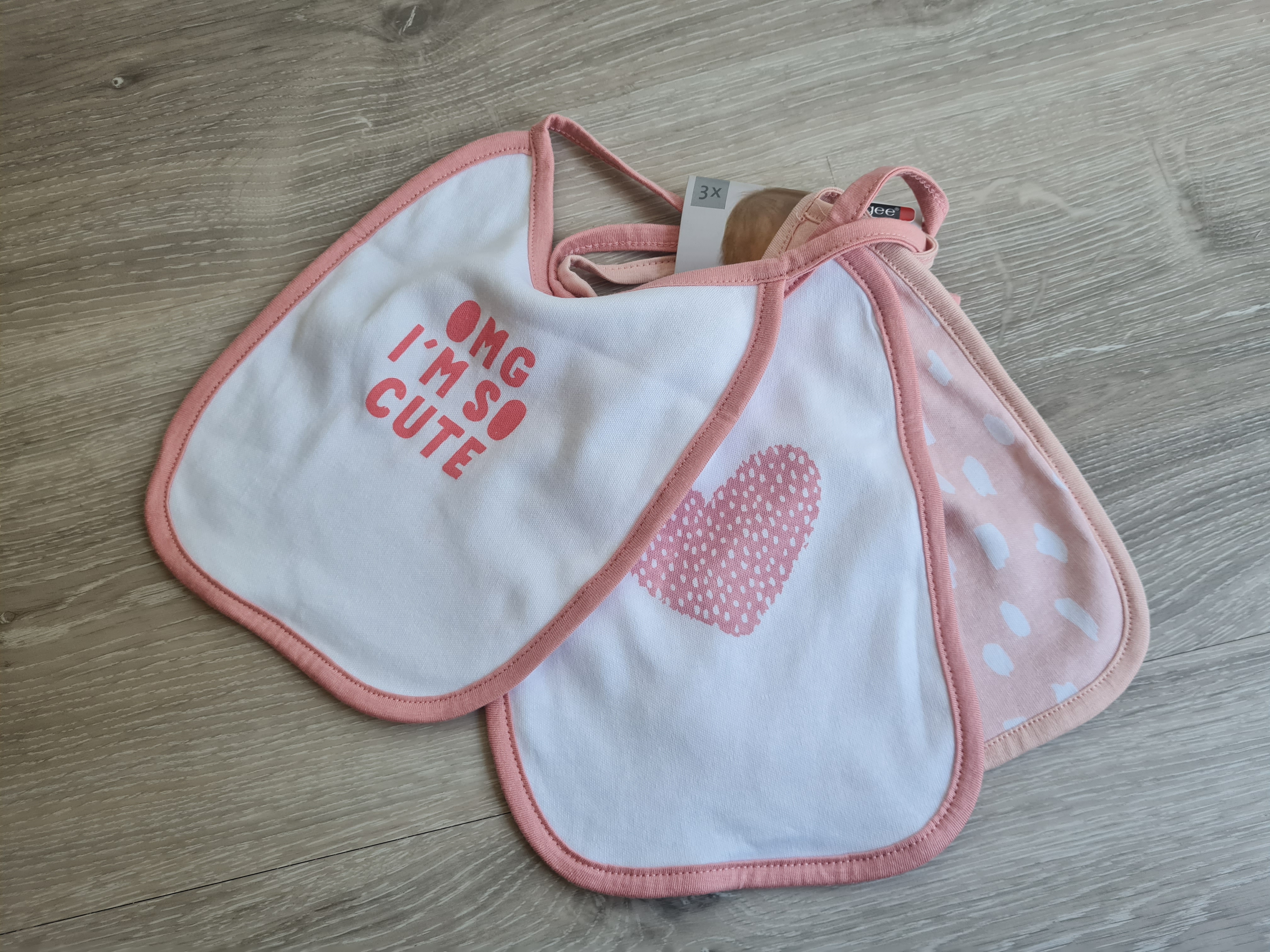 Set mit 3 Lätzchen, Neuware