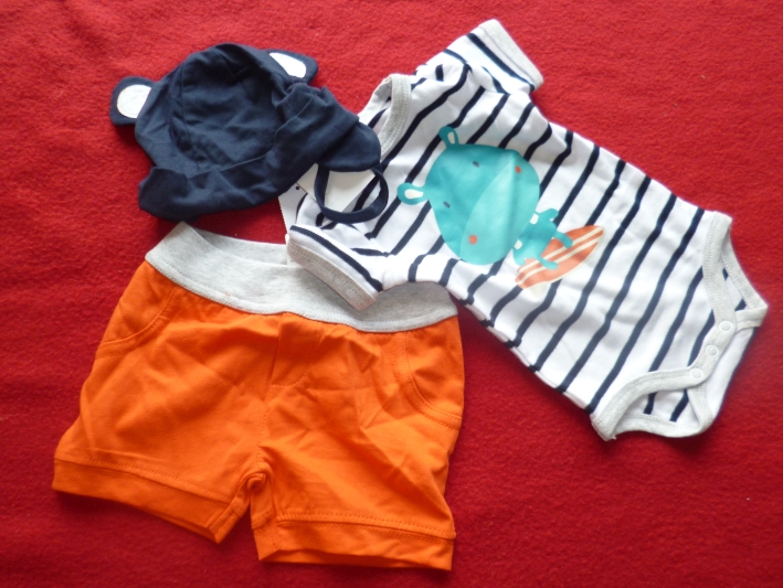 Baby-Set für den Sommer Gr. 56 (Body, Mütze, Hose), Neuware