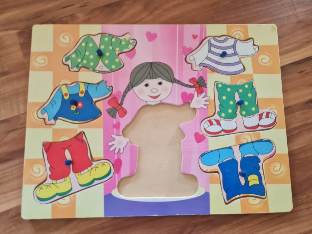 Holz Steckpuzzle Anziehen, 6 Teile, Secondhand