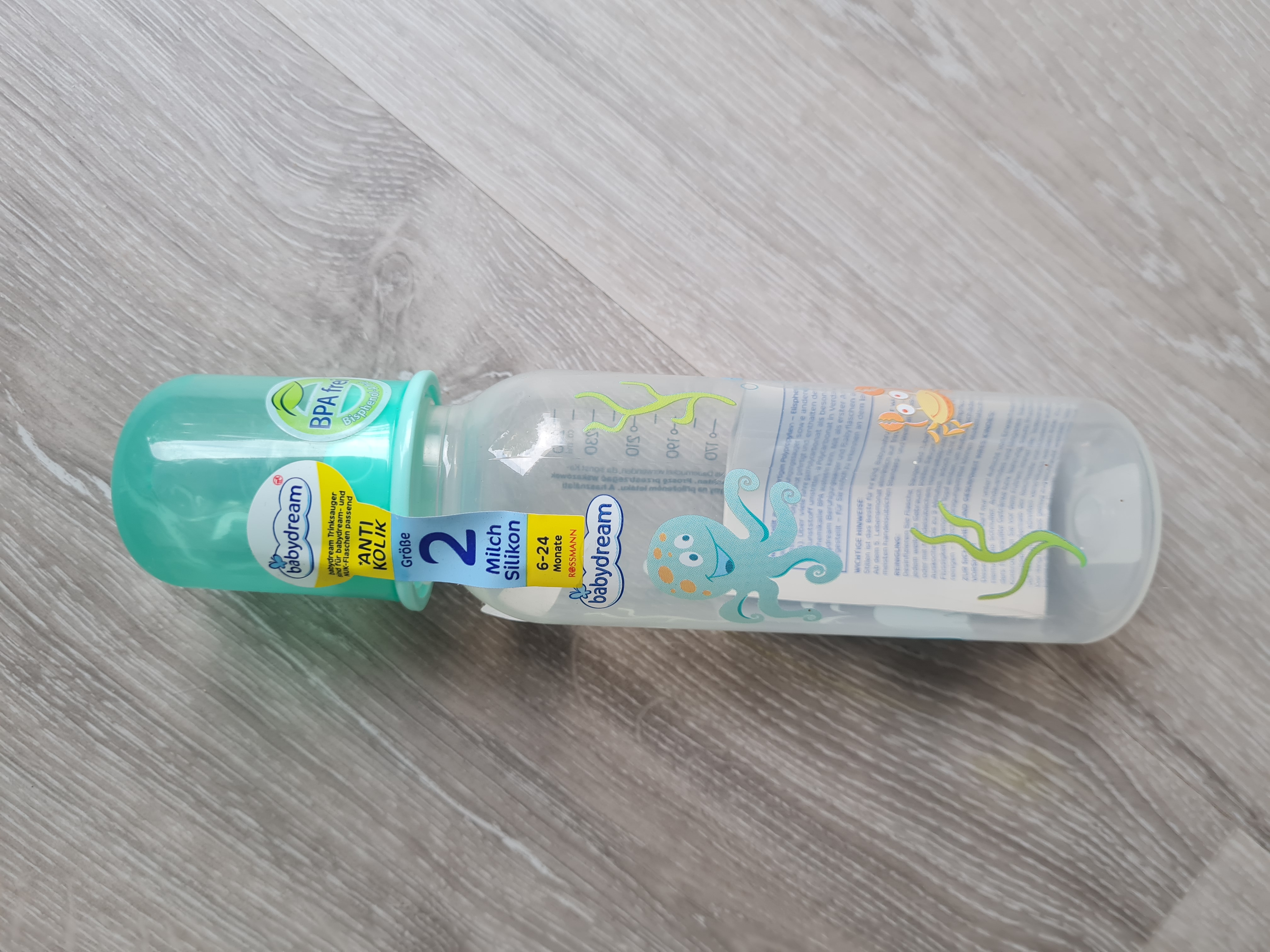 Babyflasche mit Trinksauger aus Silikon in Gr. 2 (6-24 Monate), 250ml, Neuware