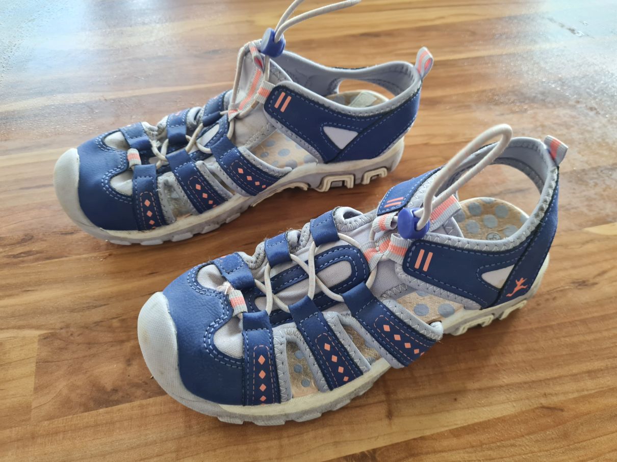 Mädchen-Sandalen Gr. 34, Secondhand