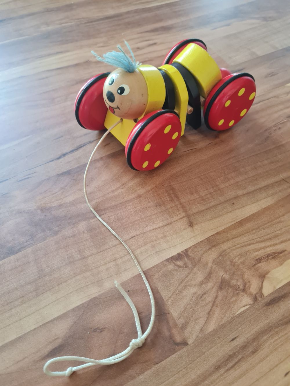 Nachziehtier mit Wackeleffekt aus Holz, Secondhand
