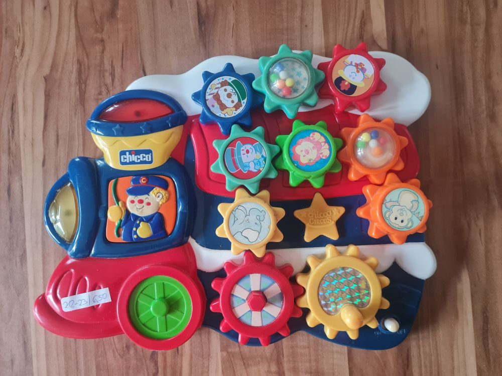 Chicco Zahnrad-Spielzeug mit Licht und Sound, Secondhand