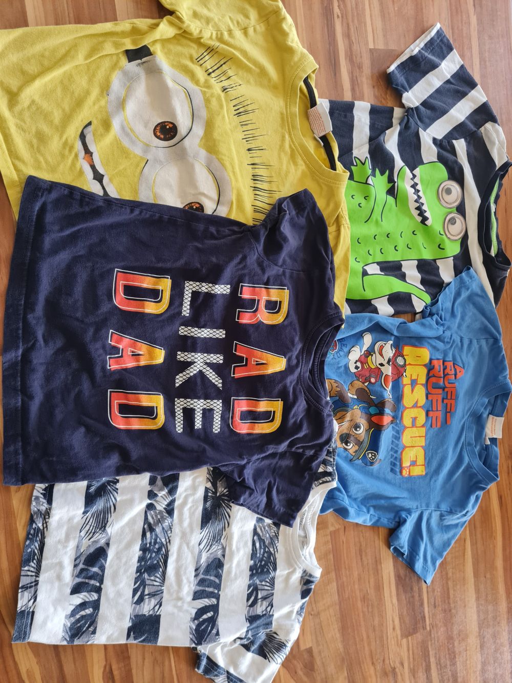 5 T-Shirts für Jungen Gr. 116, Secondhand
