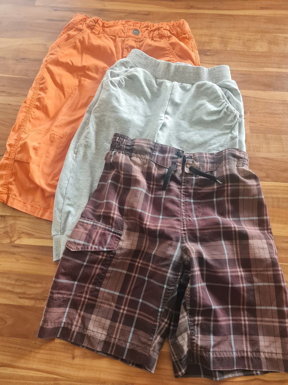 3 kurze Hosen für Jungen, Gr. 122, Secondhand