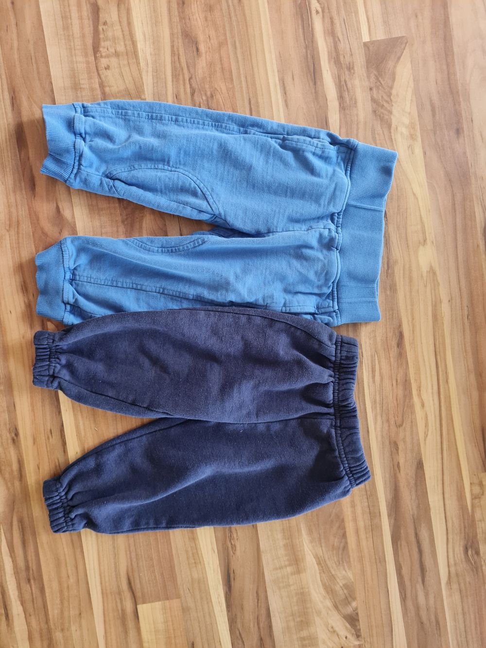 2 Jogginghosen Gr. 74/80, Secondhand