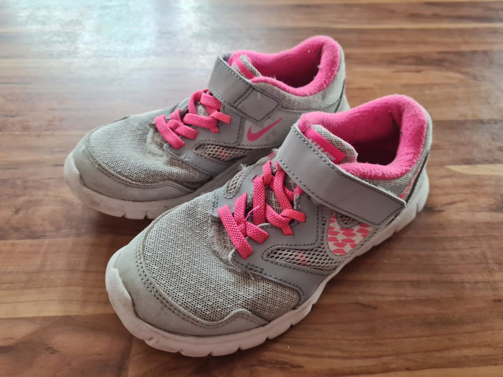 Nike Sportschuhe, Gr. 30, Secondhand