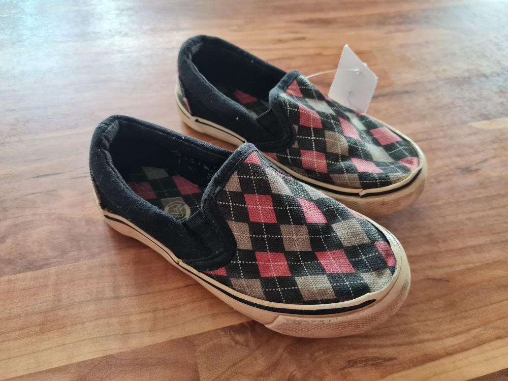 Hausschuhe, Gr. 24, Secondhand