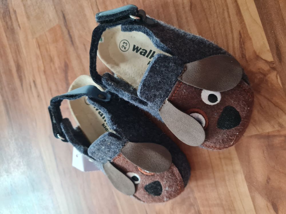 Hausschuhe "Hund", Gr. 23, Secondhand