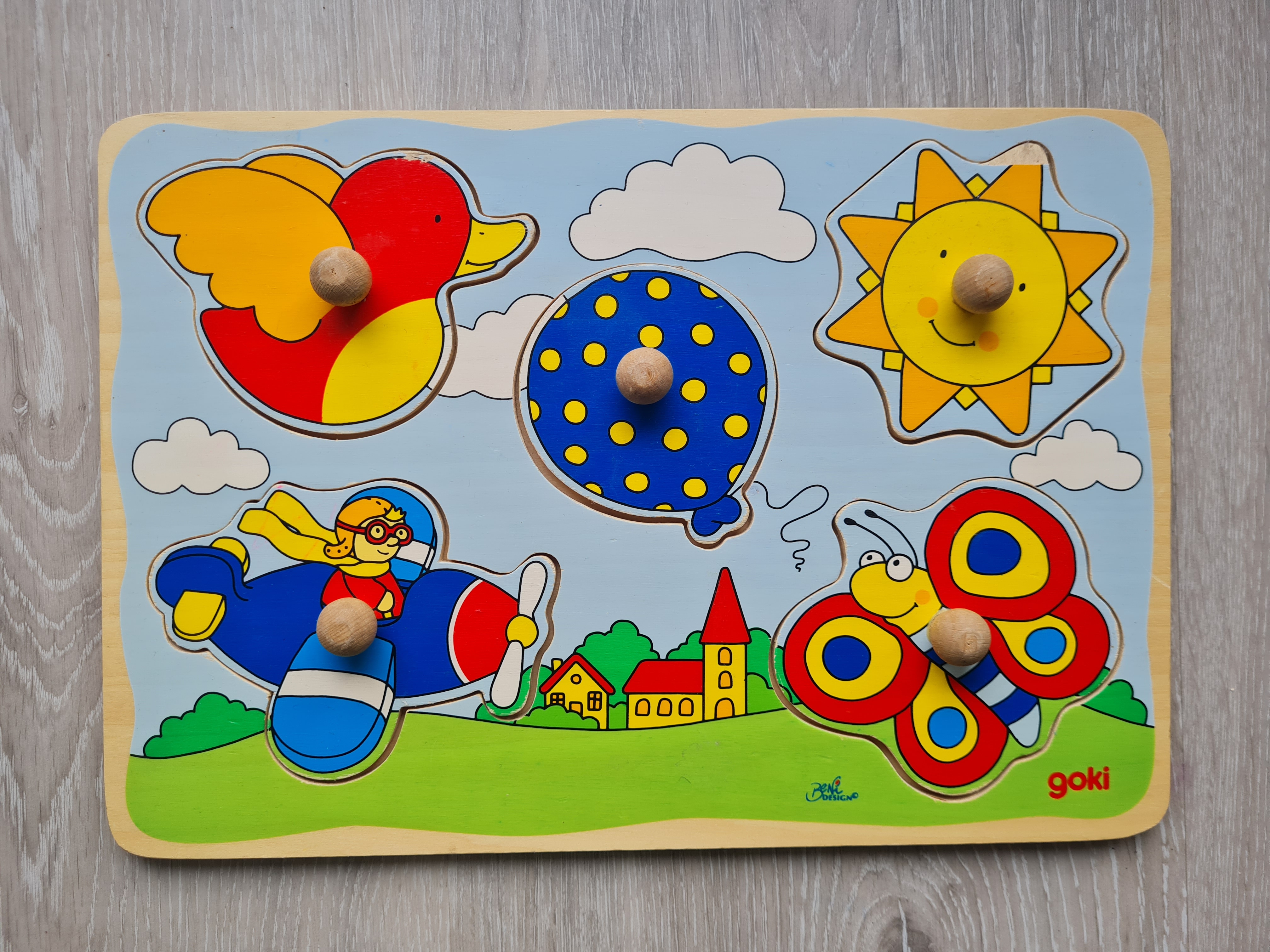 Holz Steckpuzzle mit großen Knöpfen