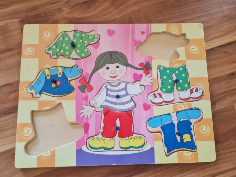 Holz Steckpuzzle Anziehen, 6 Teile, Secondhand