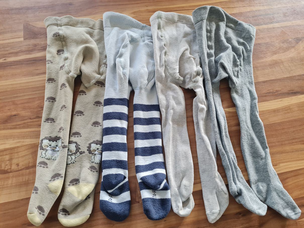 4 Strumpfhosen für Jungen Gr. 74/80, Secondhand